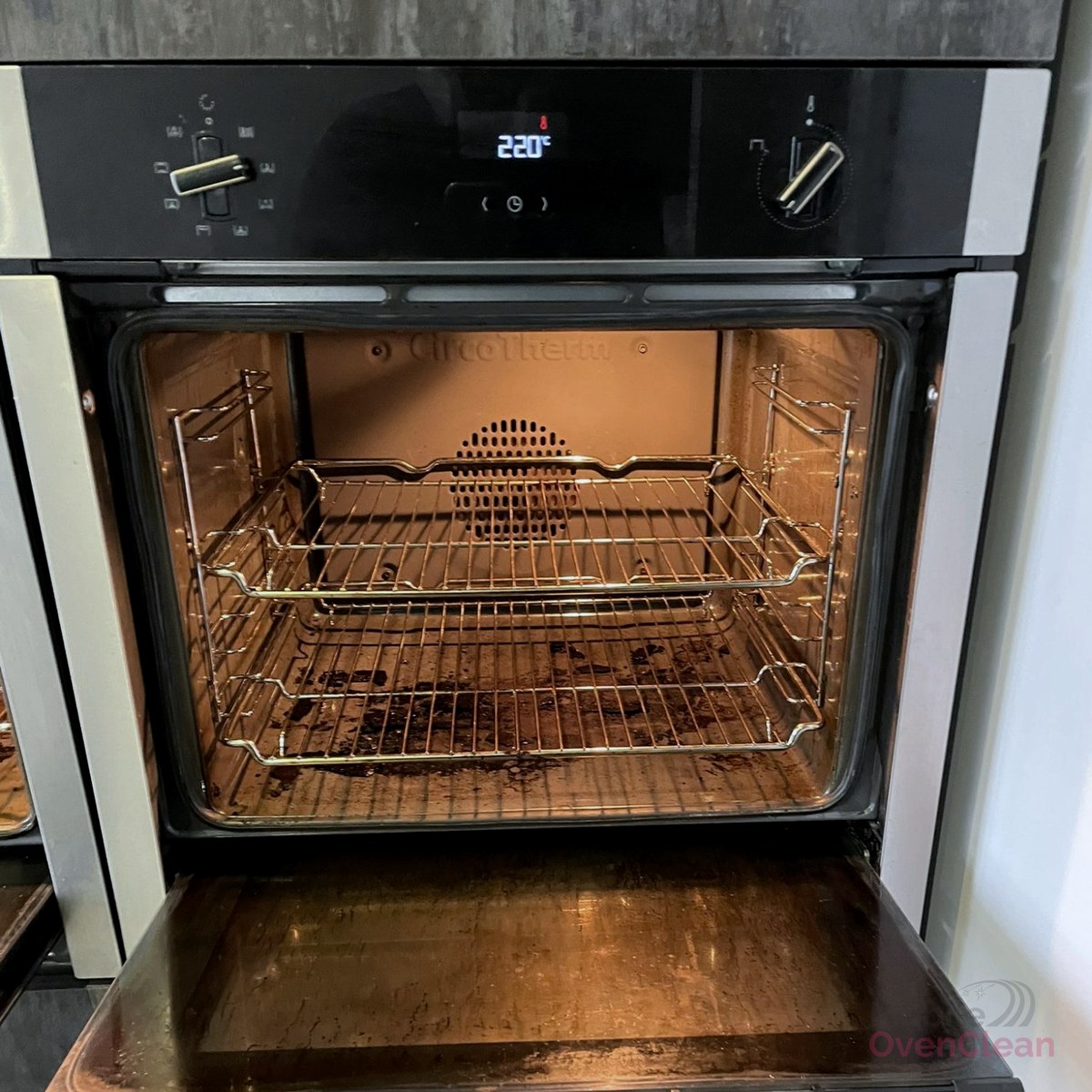 Single oven before cleaning Wolverhampton